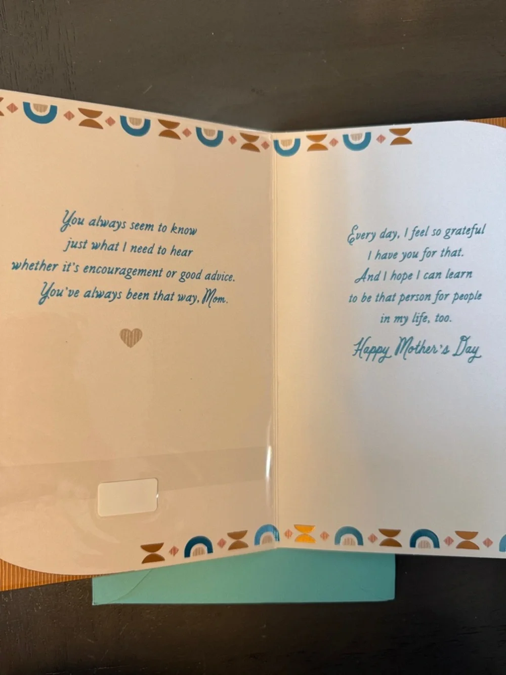 🌻 Bundle of 2 Hallmark Mother’s Day Cards